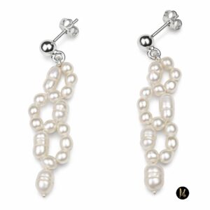 Earrings of Pearly Radiance (Σκουλαρίκια Μαργαριταρένιας Ακτινοβολίας)